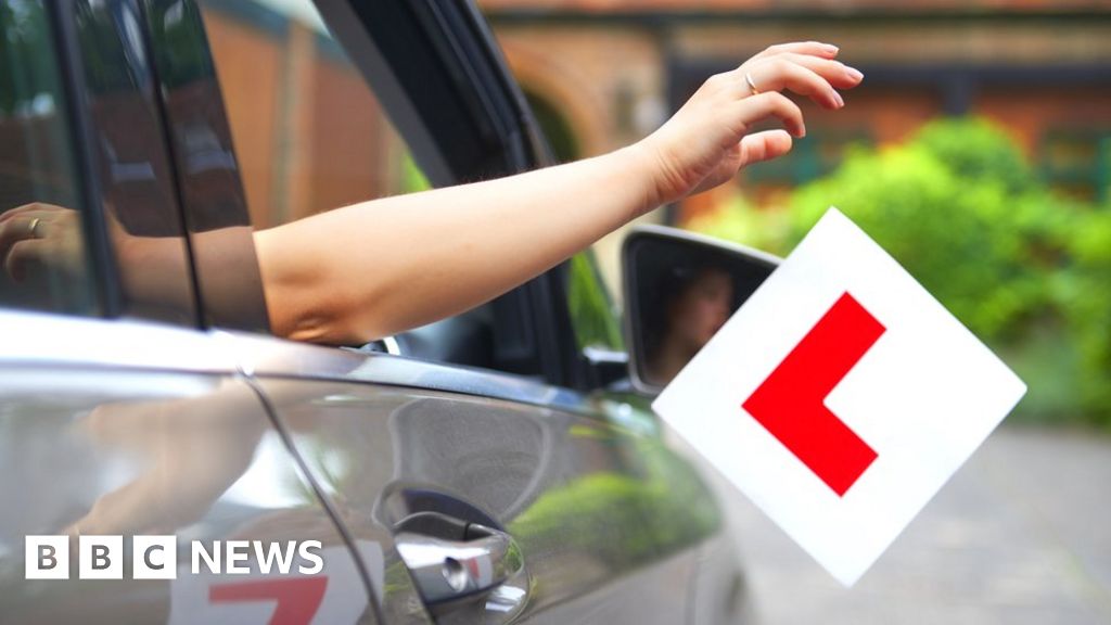 Car insurance: Young drivers risk fraud to save on costs