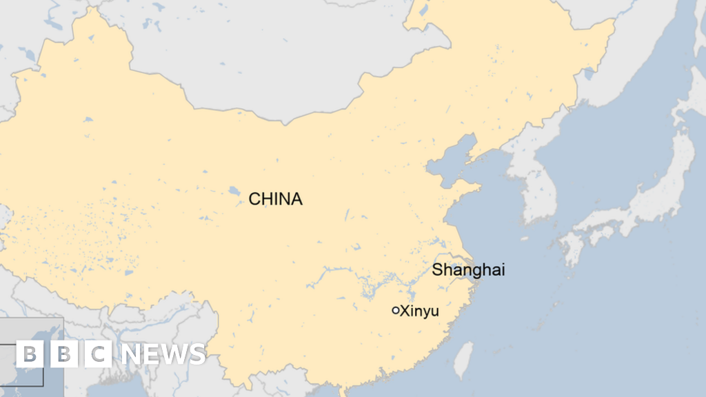 Xinyu: Dozens dead after fire breaks out in China shop – reports