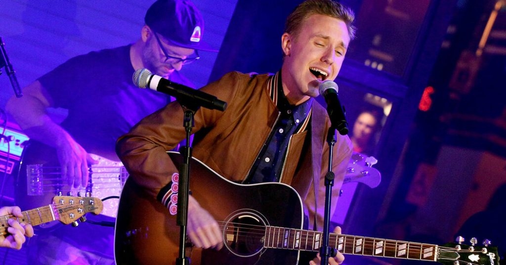 Cody Fry, Noah Kahan and Other Musicians Grapple With Universal’s TikTok Fight