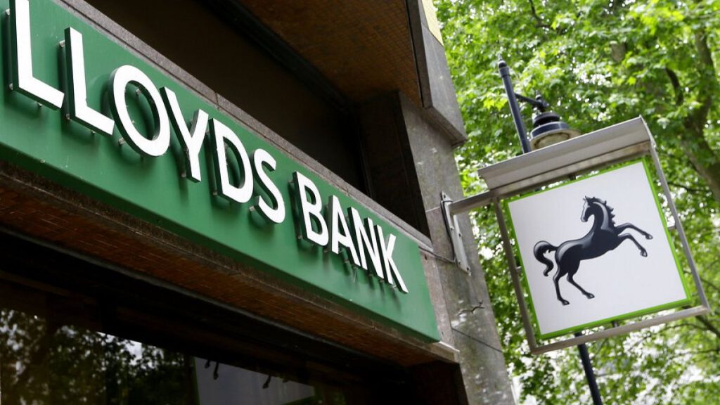 Lloyds brings in record profits but puts aside £450 million for regulatory probe