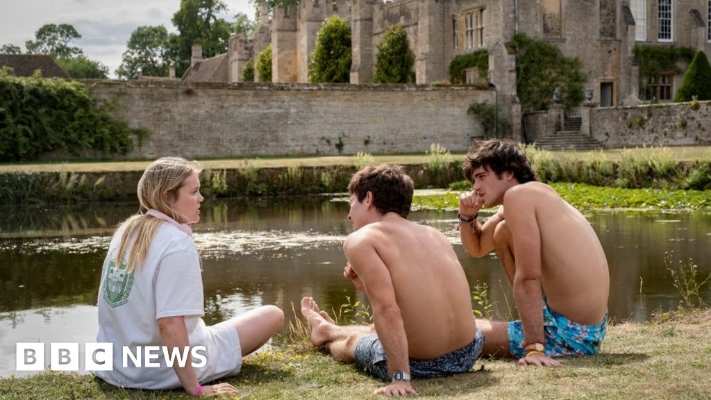 Saltburn TikToker says trespassers at stately home ‘a shame’