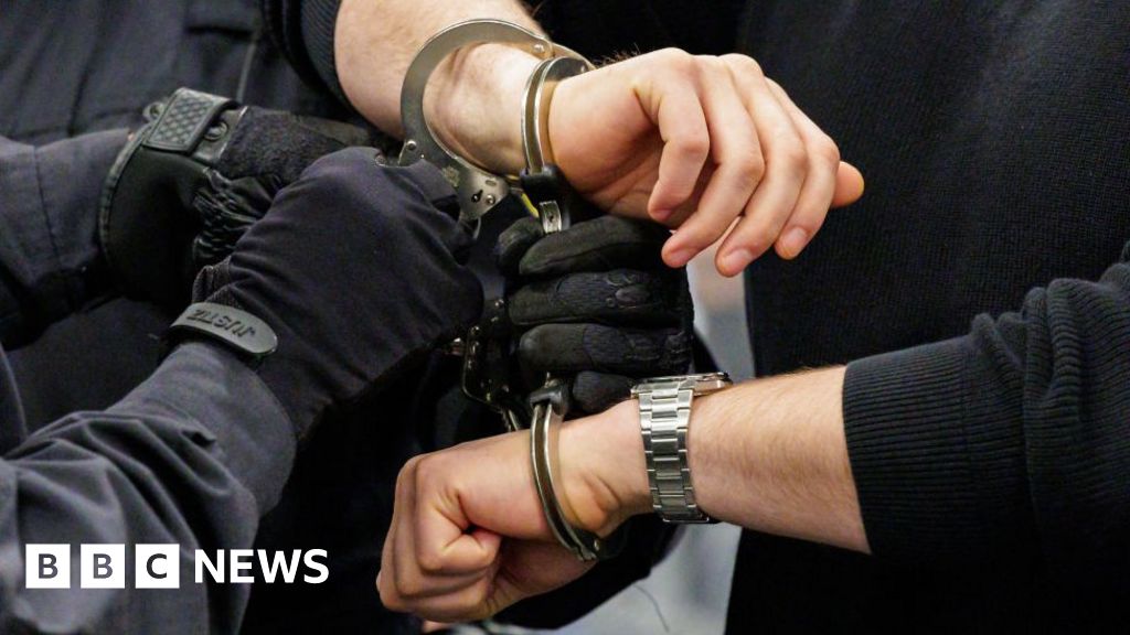 Should AI play an ever-growing role in tackling crime?