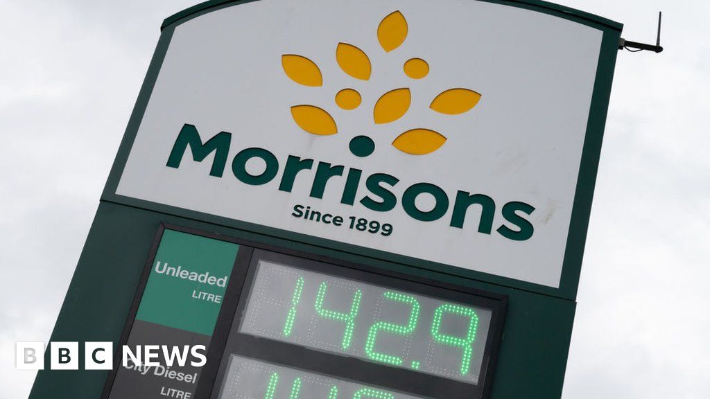 Morrisons agrees to sell forecourts arm in £2.5bn tie-up