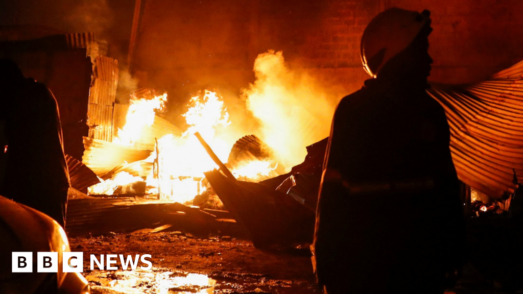 Nairobi fire: Deaths feared after huge gas blast in Kenyan capital