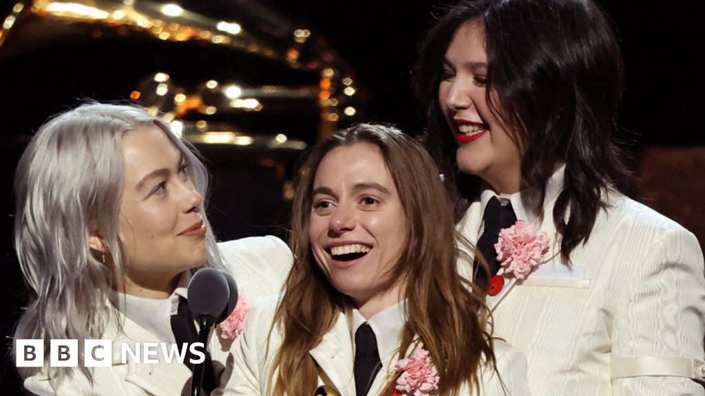 Grammy Awards red carpet and ceremony in pictures
