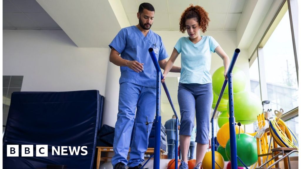 Health workers still waiting for promised payments