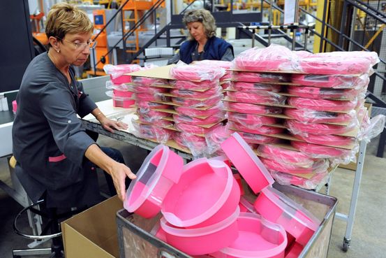 Tupperware Signs Forbearance Agreement As it Looks Into Strategic Alternatives