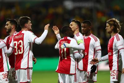 LIVE CONFERENCE LEAGUE | Extremely efficient Ajax lead at half-time in Norway but Brobbie withdraws