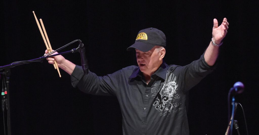 Jimmy Van Eaton, Purveyor of the Sun Records Beat, Dies at 86