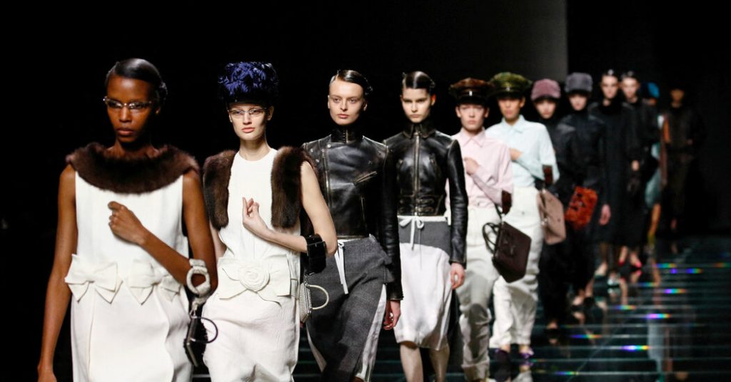 In Milan, Prada Does Bows and History; Moschino Has a Debut