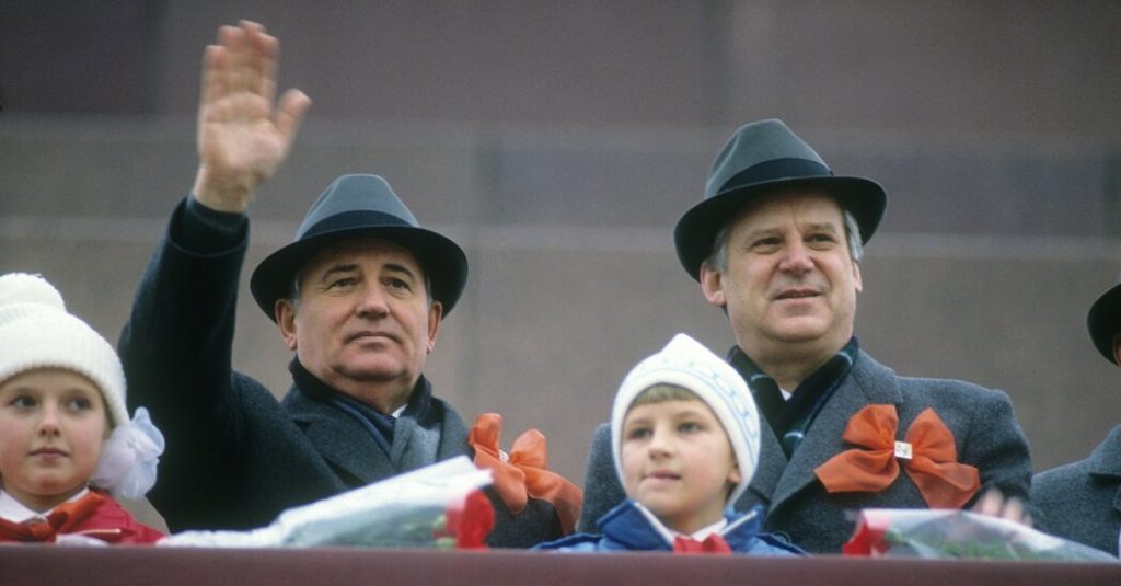 Nikolai I. Ryzhkov, Soviet Premier Who Presided Over Economic Chaos, Dies at 94