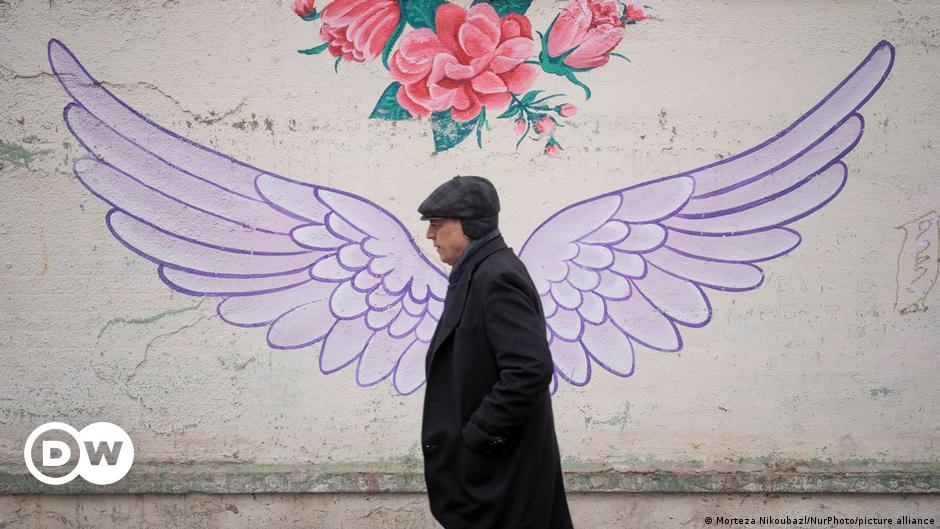 Iran’s ‘mock election’ brings no hope of change – DW – 02/28/2024