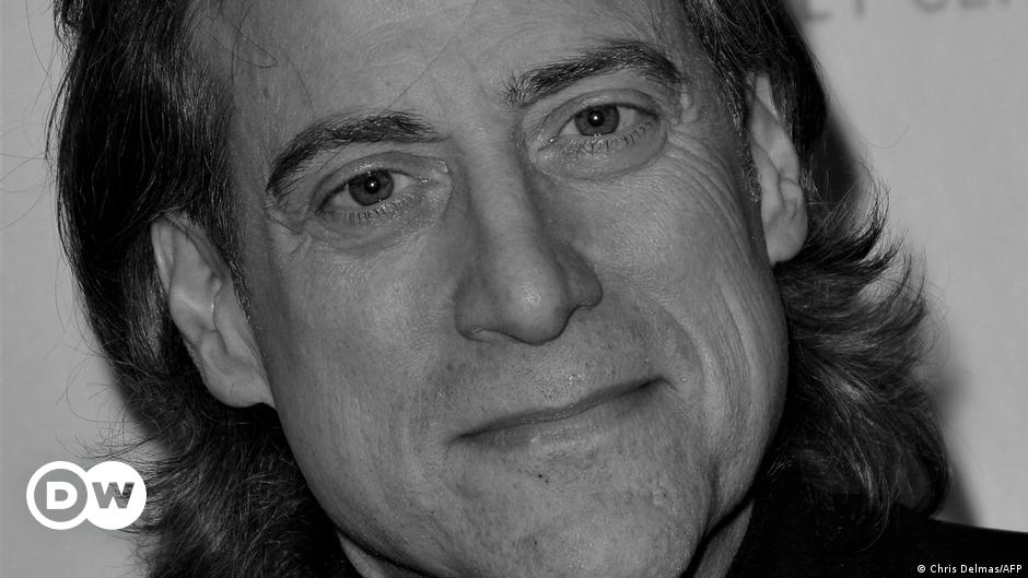 Comedian Richard Lewis dies at 76 – DW – 02/29/2024
