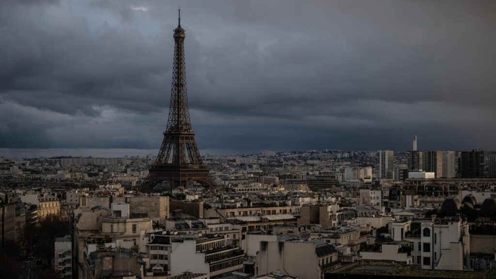 Eiffel Tower to reopen Sunday as workers end strike