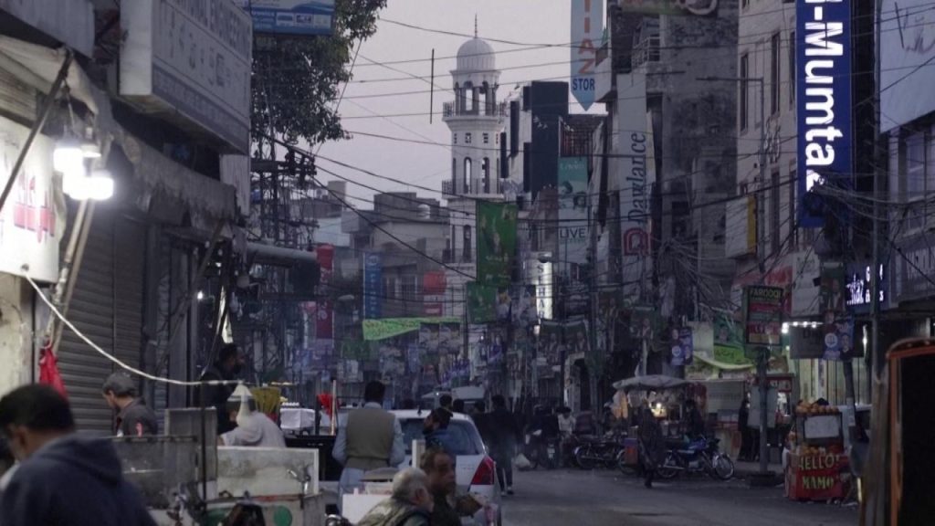 Pakistanis head to polls amid mounting economic instability