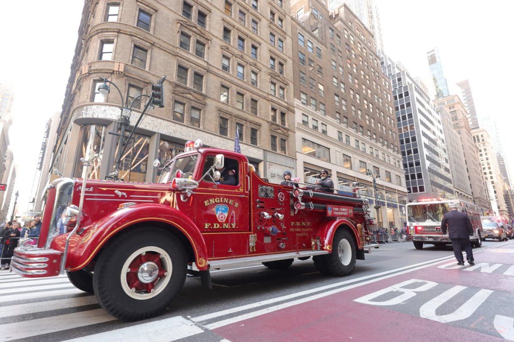 FBI searches homes of two New York fire chiefs in corruption investigation