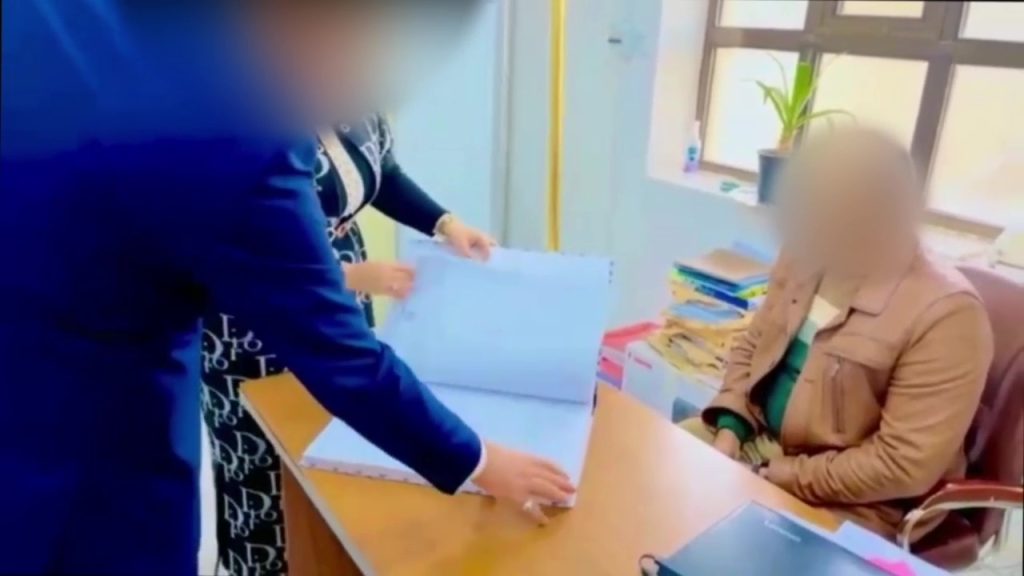 Integrity arrests an official in Diwaniyah for opening a real estate registry and keeping it in his home