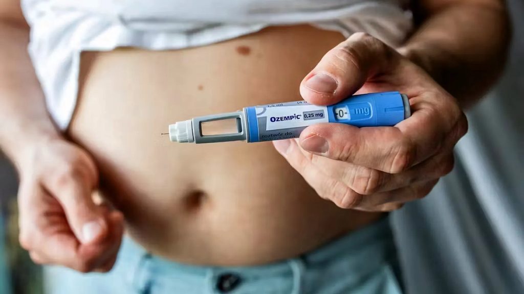 Weight loss jabs could help addicts kick drugs and smokers quit cigs, research shows