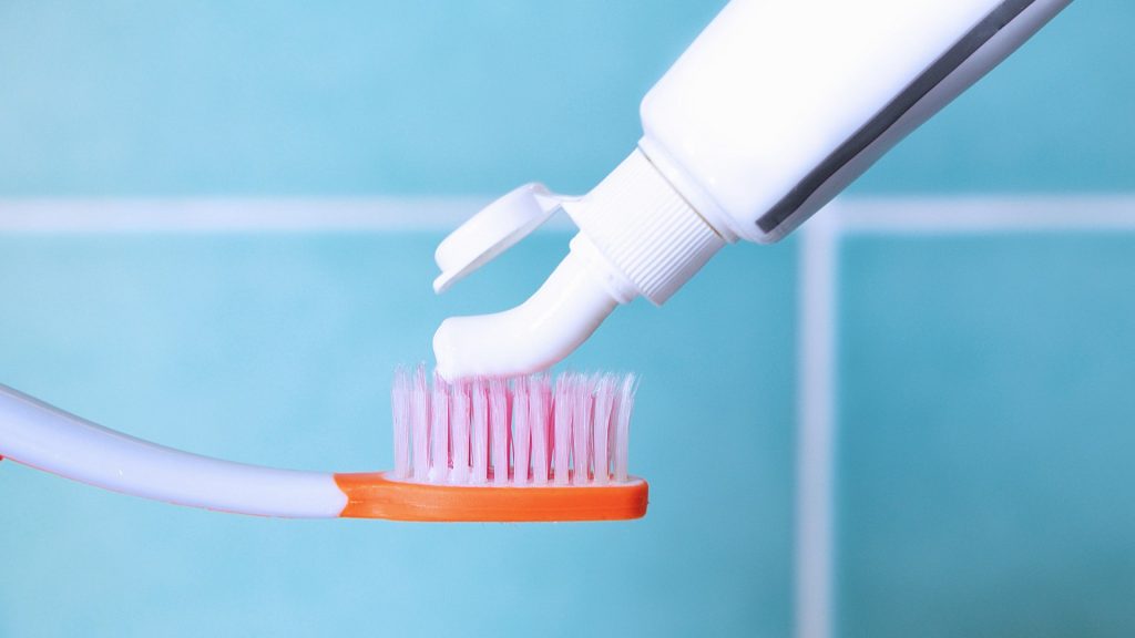 The gruesome truth about what really happens if you don’t brush your teeth just once
