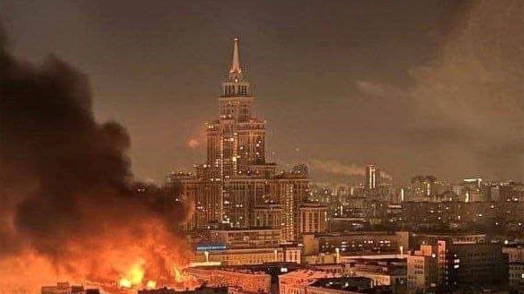 Russian oil refinery explodes in drone strike & huge fires burn in Moscow as Putin blitzed on night of Tucker interview