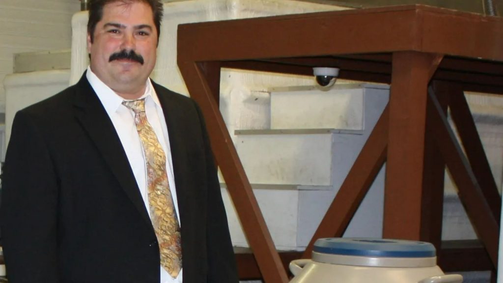 I’ve frozen HUNDREDS of bodies in world’s biggest cryogenics lab including Brit girl, 14 – my whole family has signed up