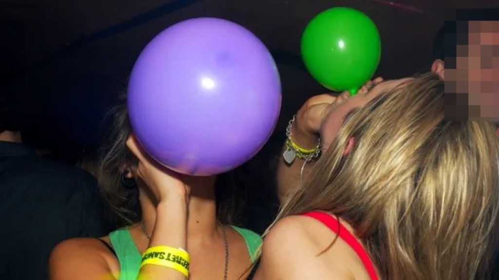 ‘Everyone is using them’ parents warned as vape-style flavoured ‘hippy crack’ sparks new wave of addiction