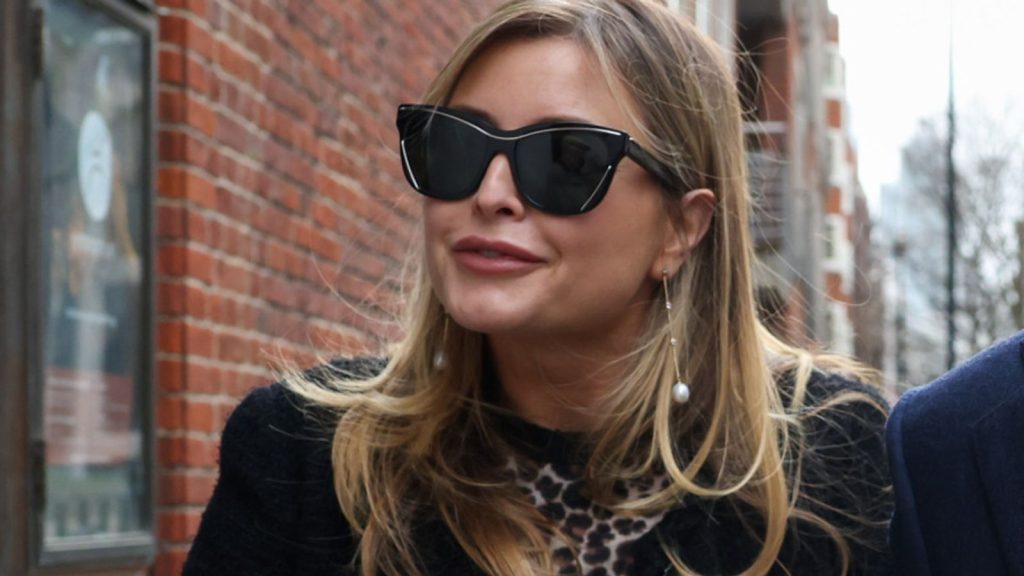 Holly Valance criticises ‘leftie’ ideas – and backs Jacob Rees-Mogg for PM | Ents & Arts News