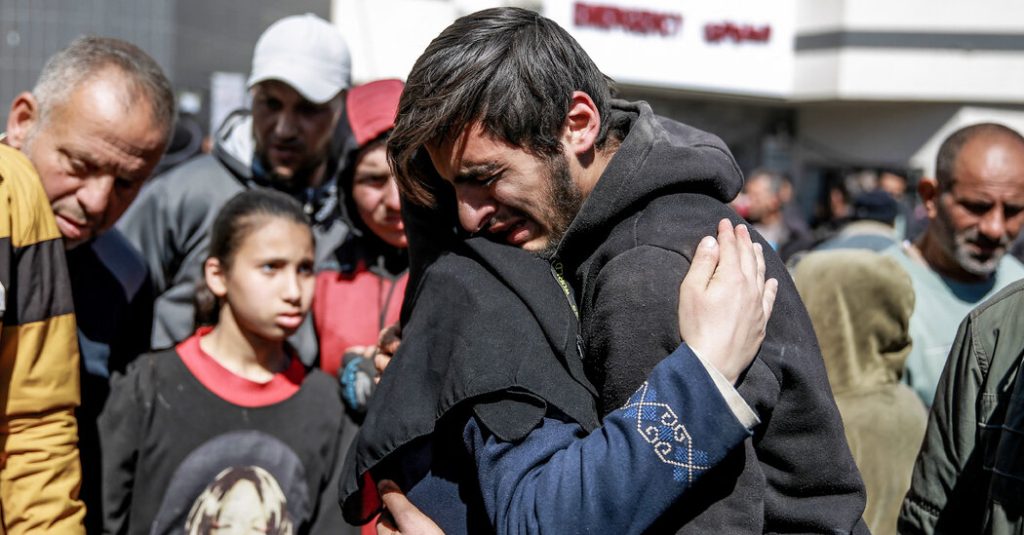 Witnesses of Aid Convoy Violence Describe Shooting, Panic and Desperation