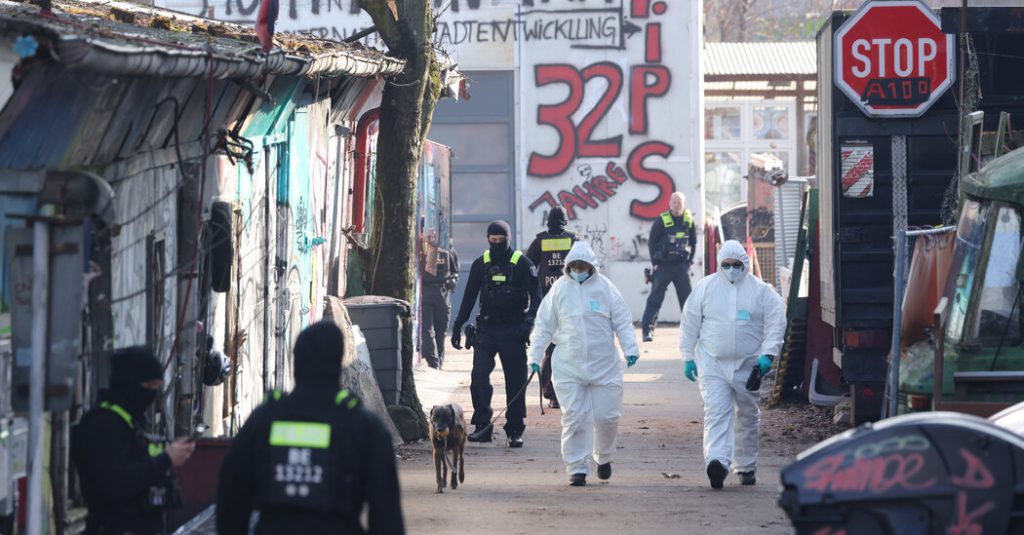 German Police Conduct Raid in Hunt for Red Army Fugitives