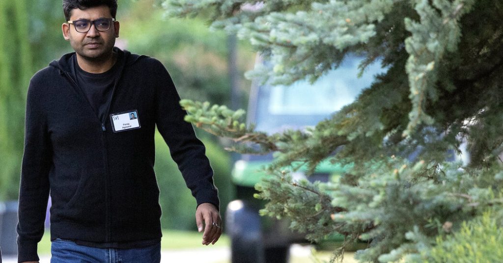 Former Twitter Executives Sue Elon Musk for $128 Million