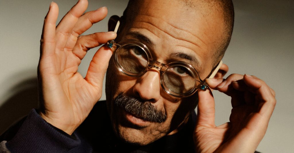 Kahil El’Zabar, Spiritual Jazz’s Dapper Bandleader, Keeps Pushing Ahead