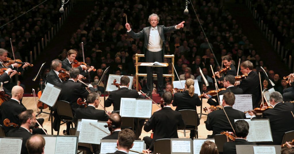 Vienna Philharmonic and Franz Welser-Möst Return to Carnegie