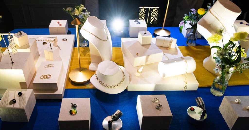 Jewelry Brands Say Showing a Client a Good Time Brings Sales