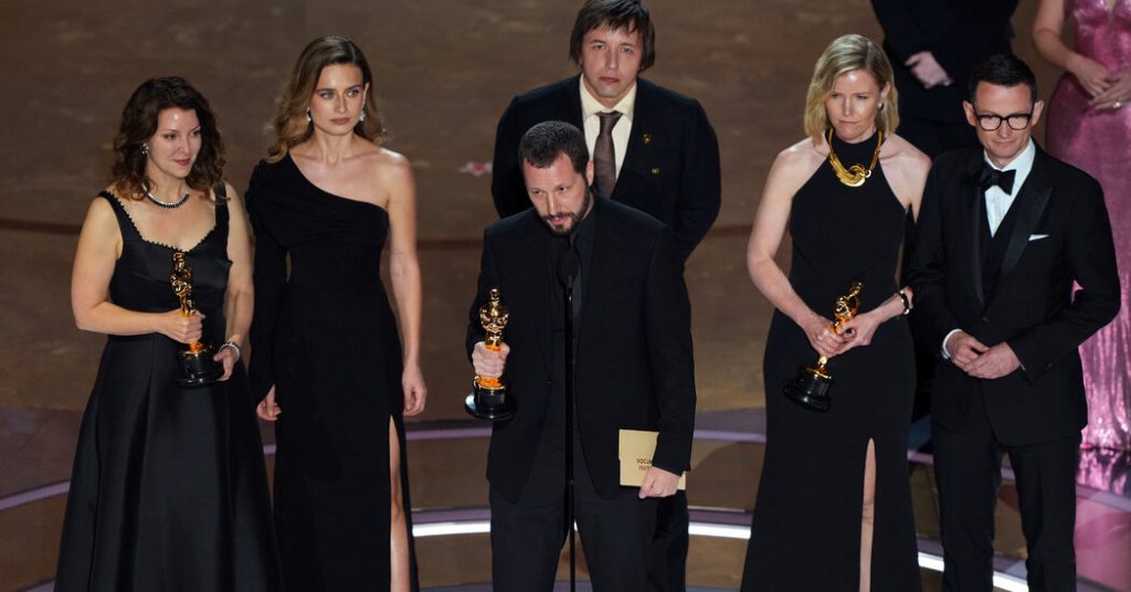 Director of ’20 Days in Mariupol’ Says He’d Rather Have No Oscar and No War