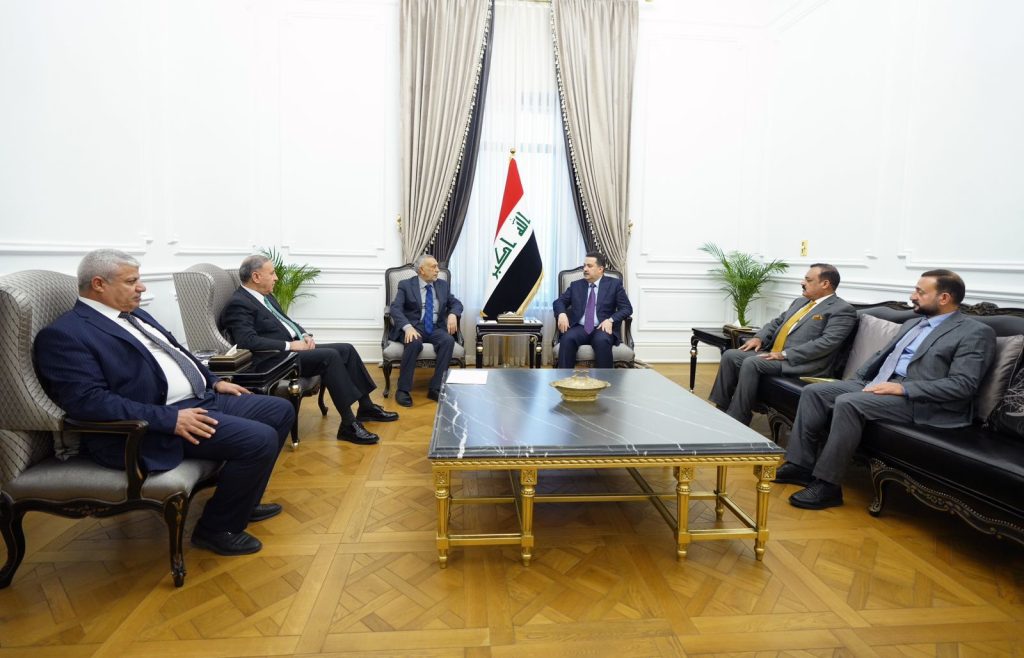 The Prime Minister and members of the Sadara parliamentary bloc stress the necessity of resolving the issue of the presidency of Parliament