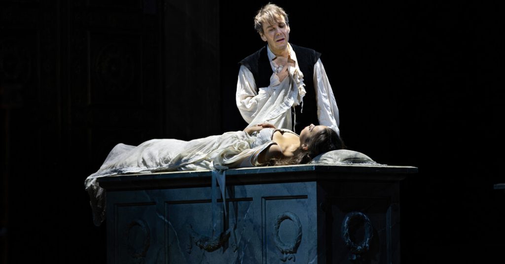 Review: The Met’s ‘Roméo et Juliette’ Is Saved by Its Stars