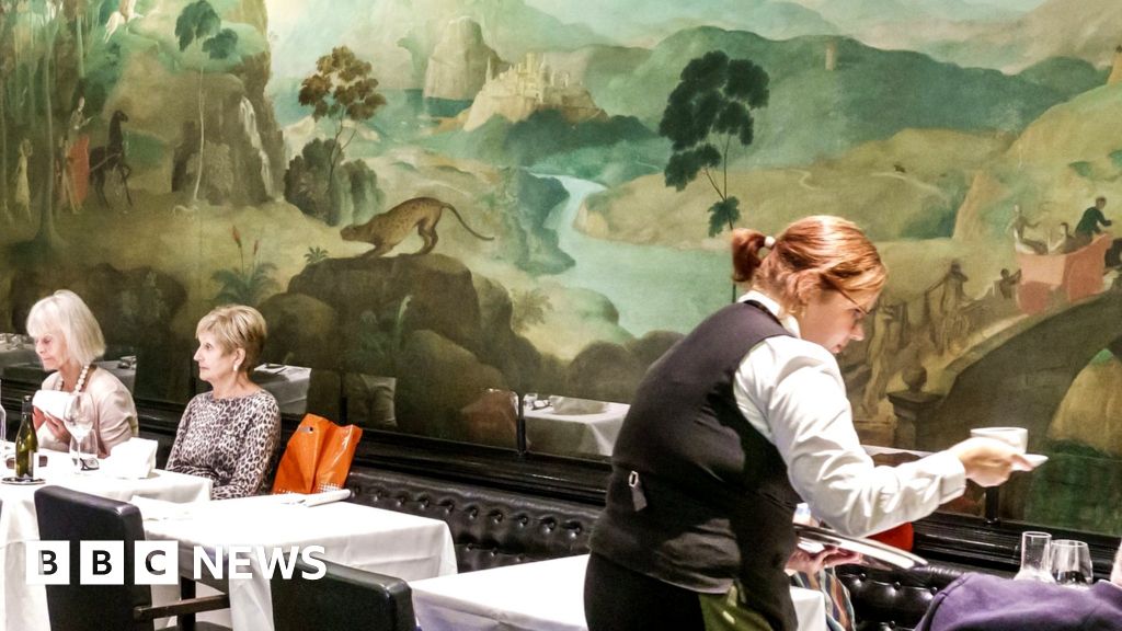 Tate Britain unveils new counterpoint to offensive Rex Whistler mural