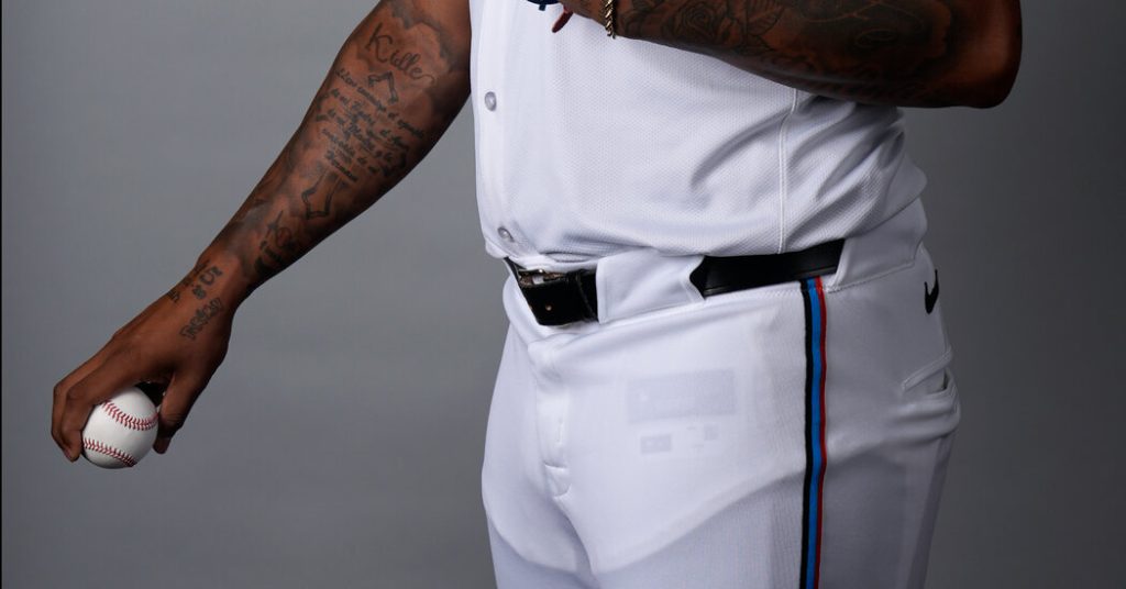 Fanatics and Nike Blamed by Fans for MLB Uniform Issues