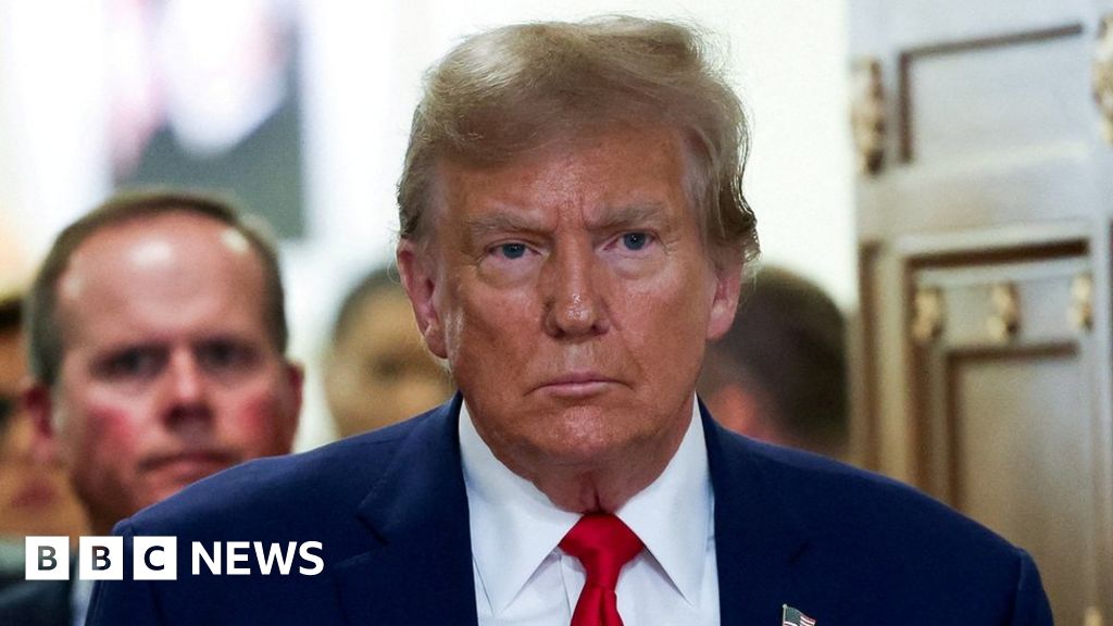 Trump back in Florida court for classified documents case