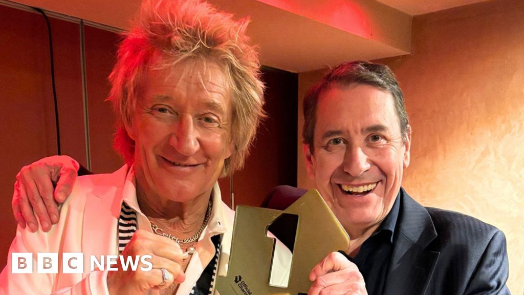 Jools 'can't believe' he's finally hit number one
