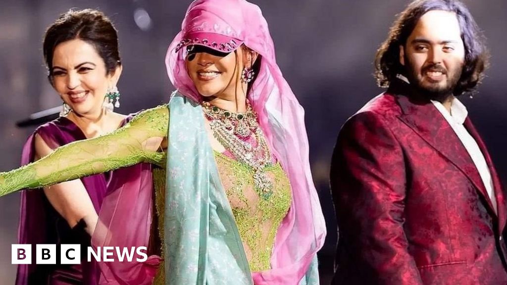 Rihanna, Gates and Zuckerberg at India wedding gala