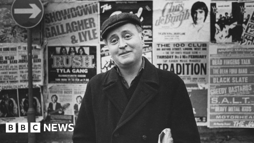 'Completely original' playwright Edward Bond dies