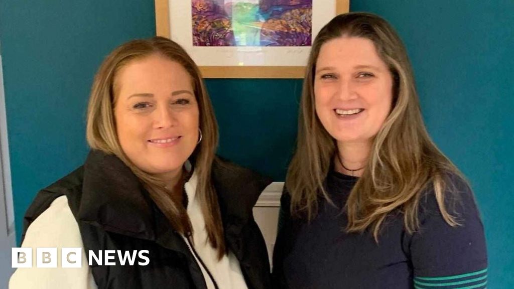 Sisters' warning after heart attacks days apart