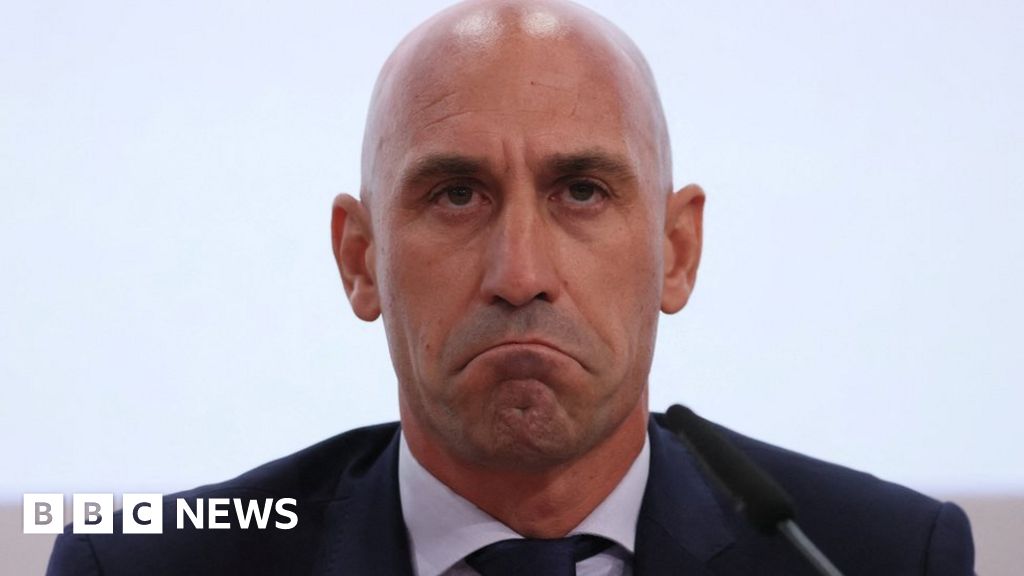 Prosecutors seek jail for Luis Rubiales over kiss