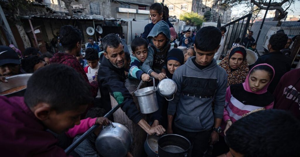 Gazans Struggle to Find Food and Shelter in Rafah as Israeli Invasion Threat Looms
