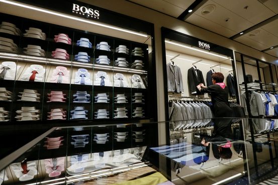 Hugo Boss 2024 Guidance Below Forecasts, Warns on Sales Outlook