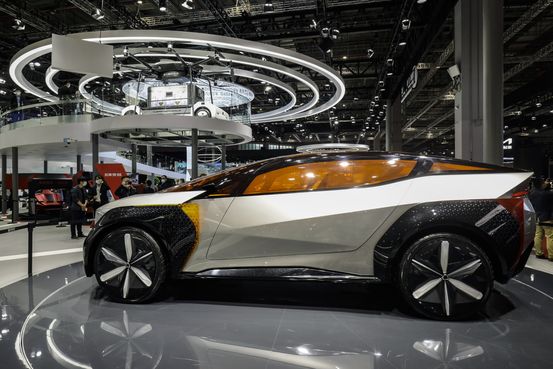 Dongfeng Motor Shares Slump After Profit Warning