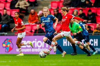 Footballers PSV Eindhoven and Feyenoord equal attendance record at Philips Stadium