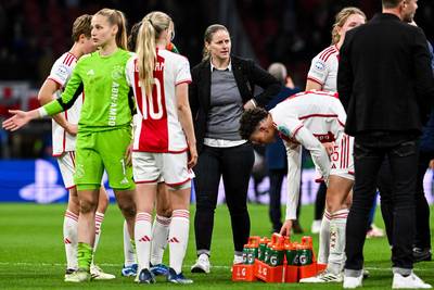 Ajax Women receive advice: “Be patient, we have also been beaten a few times by Wolfsburg and Barcelona”