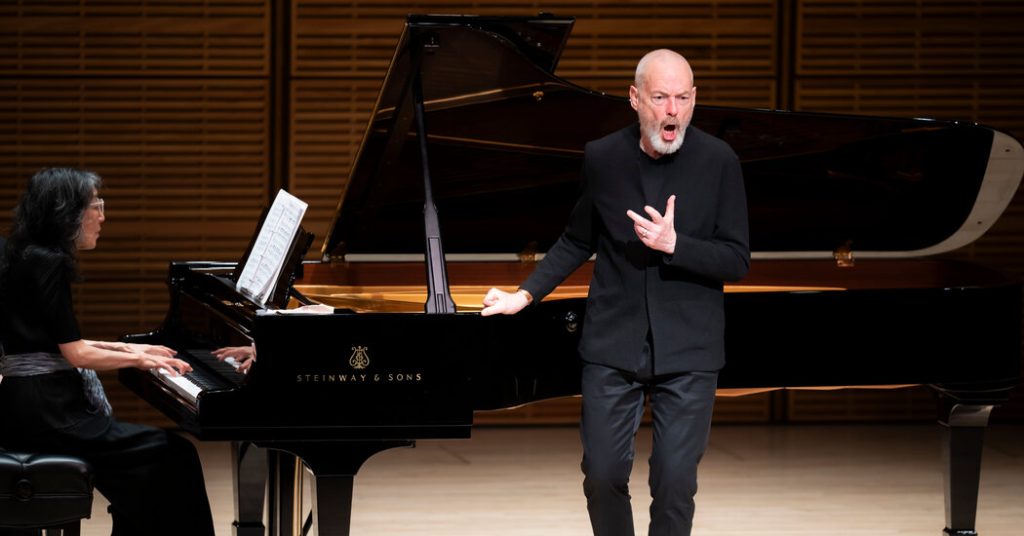 ‘Winterreise’ Review: Hiding a Roiling Grief